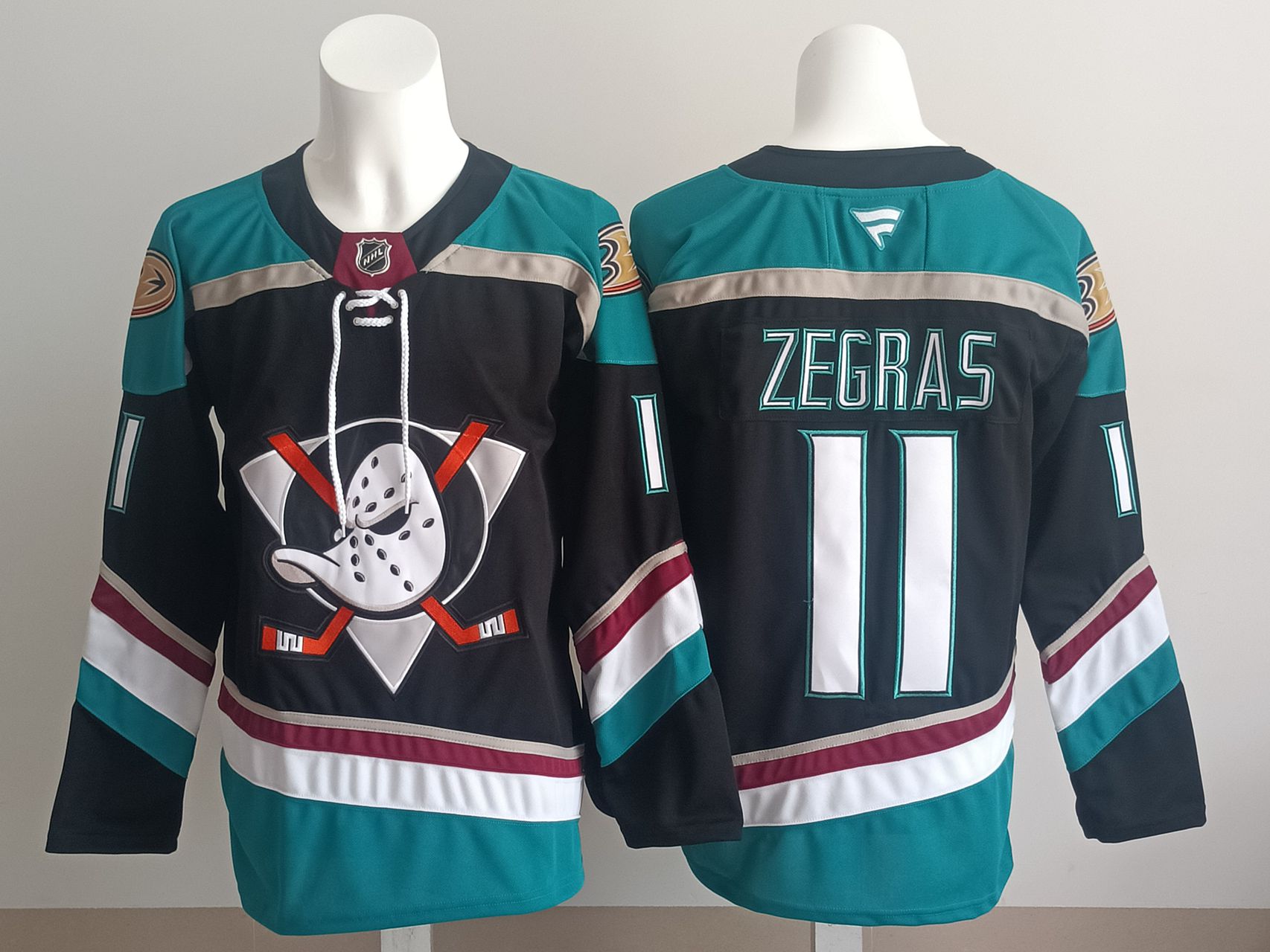 Men Anaheim Ducks #11 Zegras Black Throwback 2025 NHL Jersey style 001